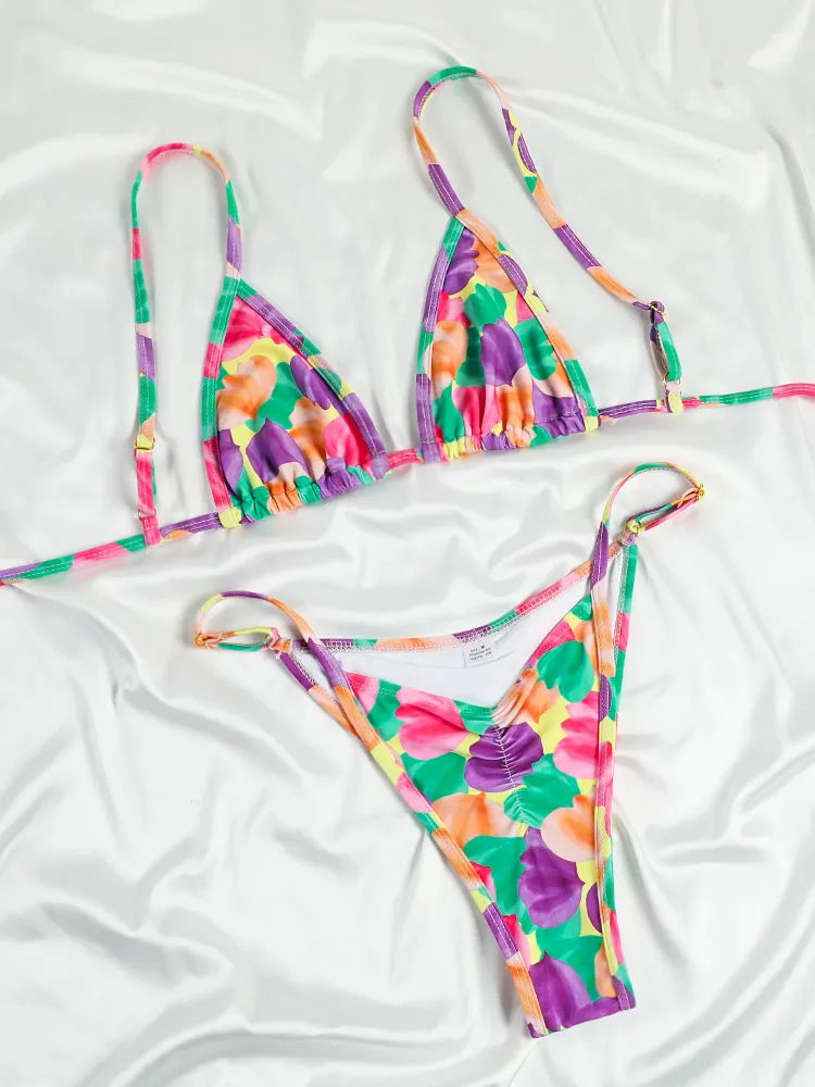 Chic Harmony: Solid Color Three-Piece Bikini Set 2023