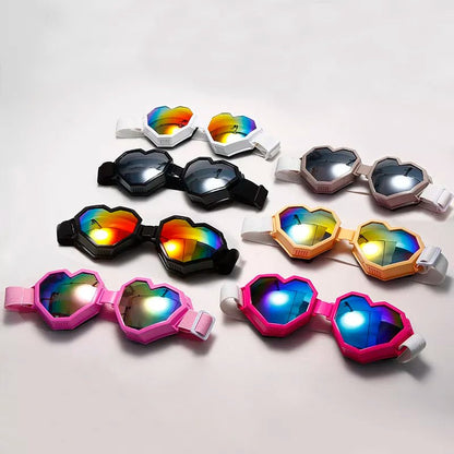 Elegance Redefined: Heart-Shaped Oversized Sunglasses for Women by a Gradient Lens Designer