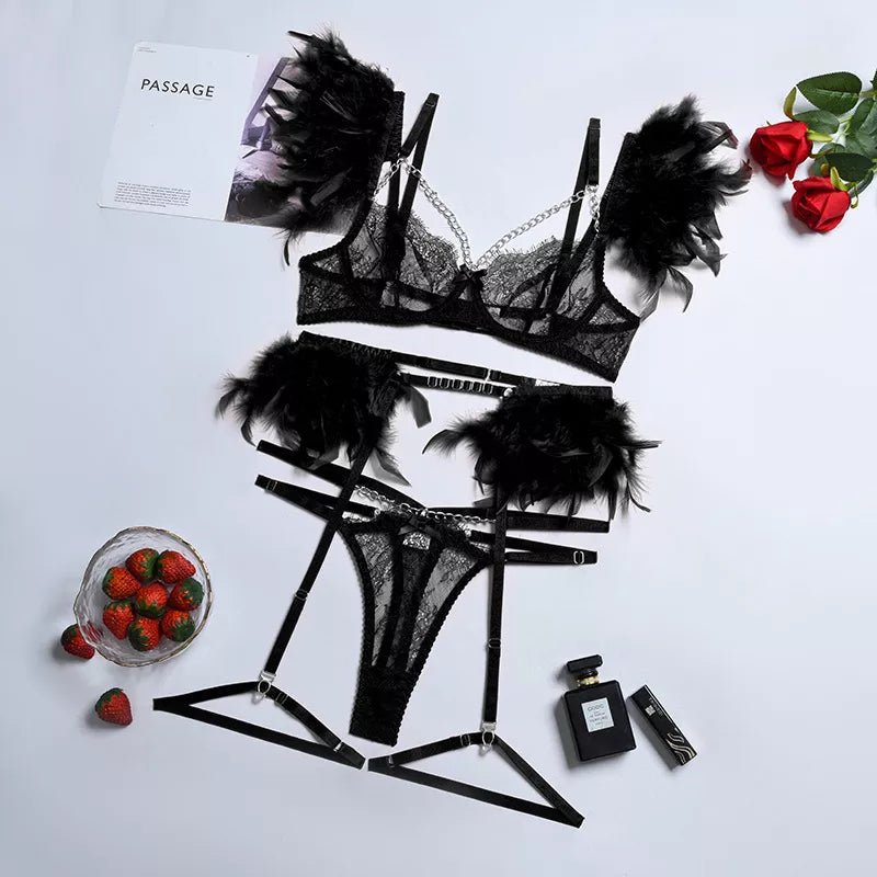 MUZISKAT Feathered Luxury Lingerie Set